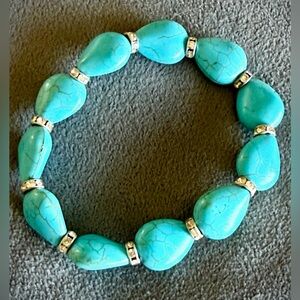 Turquoise Gemstone Bracelet with Silver Detailing